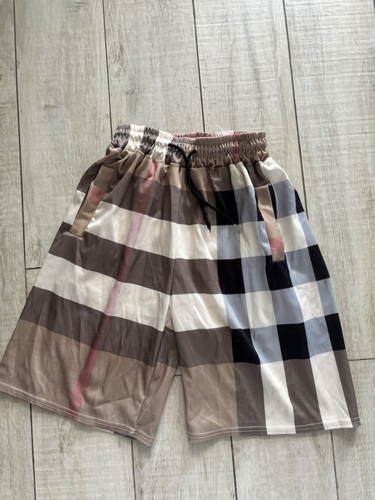 Spodenki Burberry
