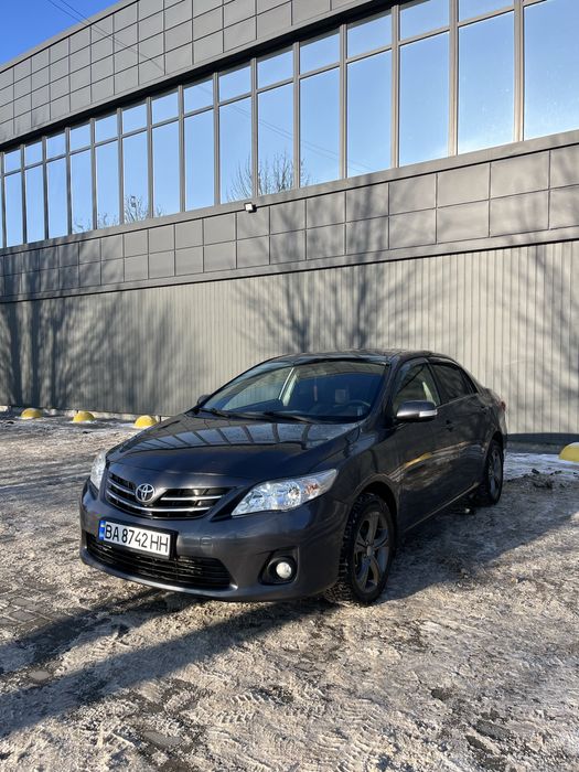 Продам Toyota corolla 2012