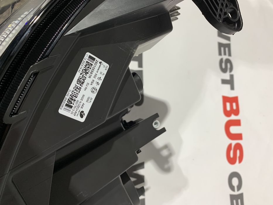 НОВА ОРИГІНАЛ Фара передня Renault Master 3 Рено Мастер 4 2019-