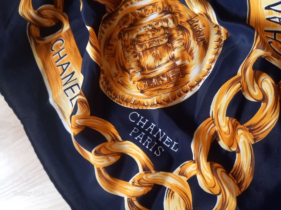 Chanel chusta jedwabna