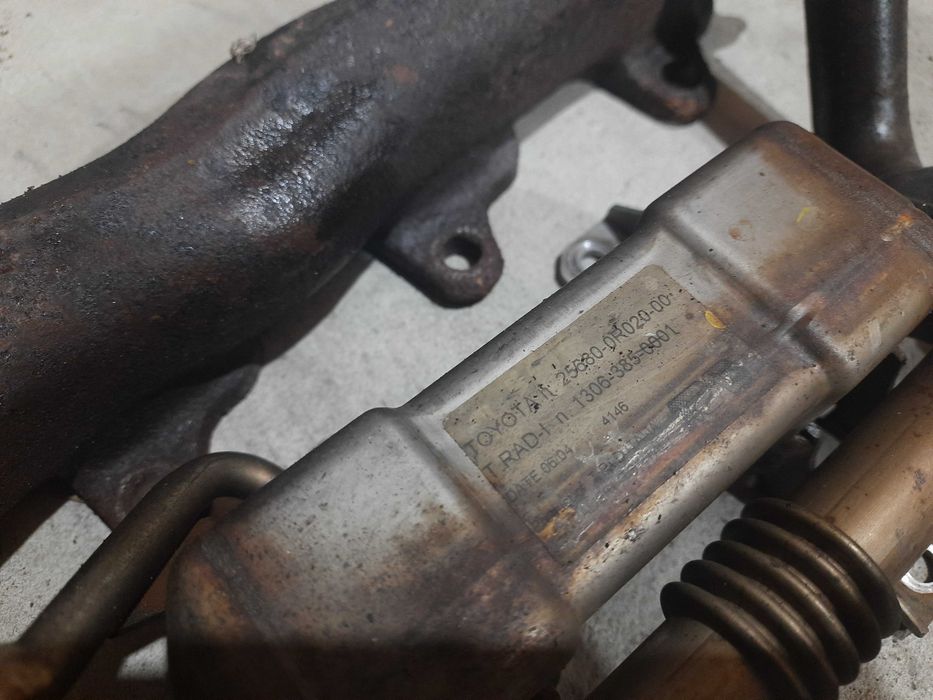 тойота авенсіс т25 EGR радіатор егр радиатор 2.2 д-кат 25680-0R020