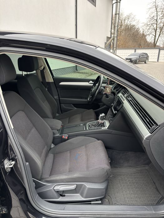 Volkswagen passat black edition