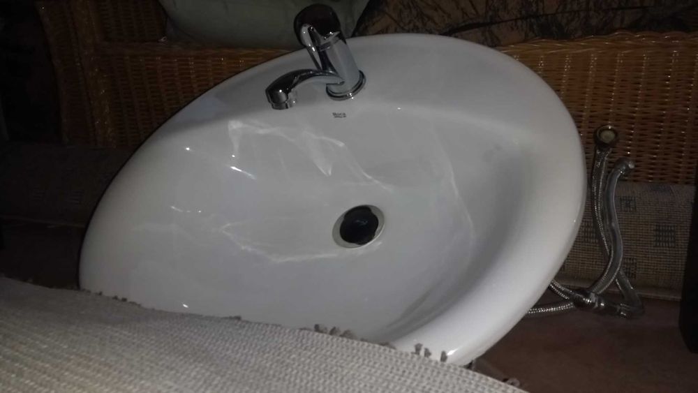 2 x lavatórios Roca + tampo de mármore / bathroom sinks + marble top