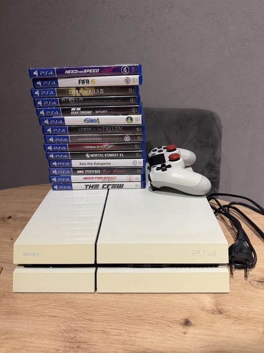 Playstation 4 500GB biała, 1pad, gry