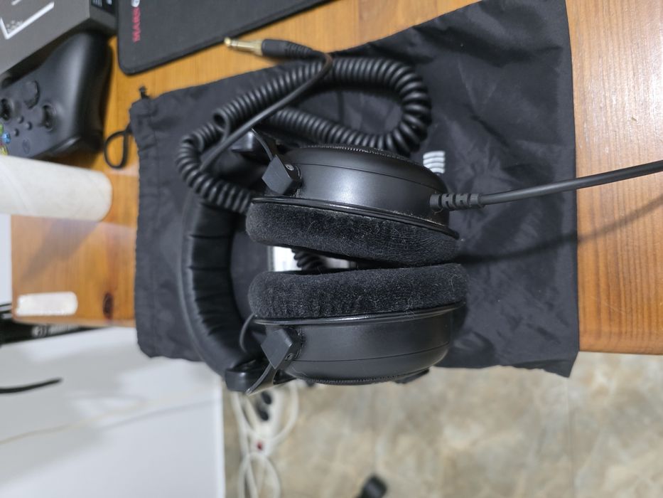 Fones Estúdio Beyerdynamic DT 880 PRO