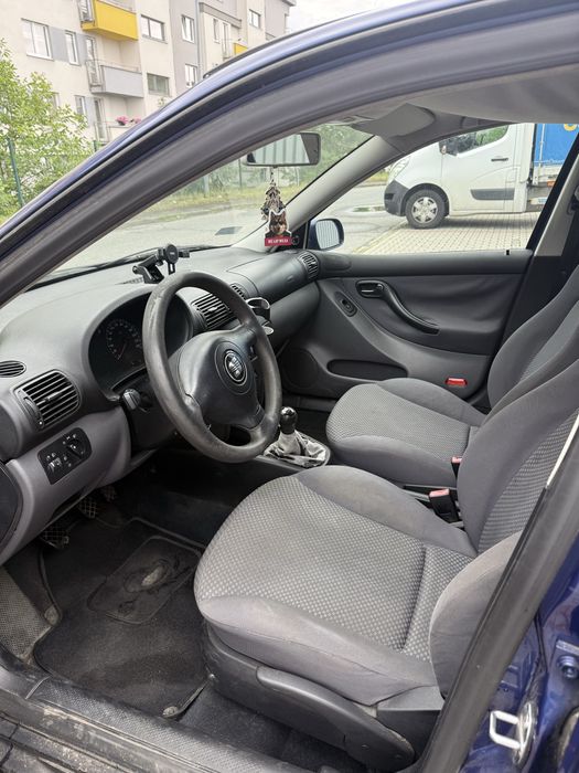 Seat Leon 1.6 105km rocznik 2002