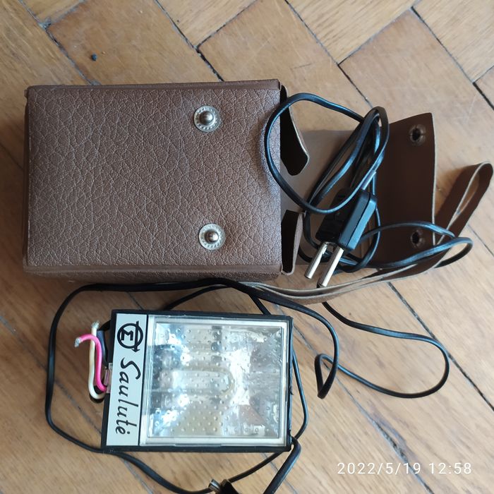 Lampa błyskowa ,Saulute, do aparatu fotograficznego