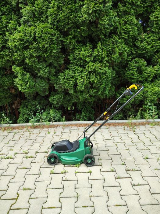 Kosiarka elektryczna 1000 W szer. 32 cm - NMLM 1000