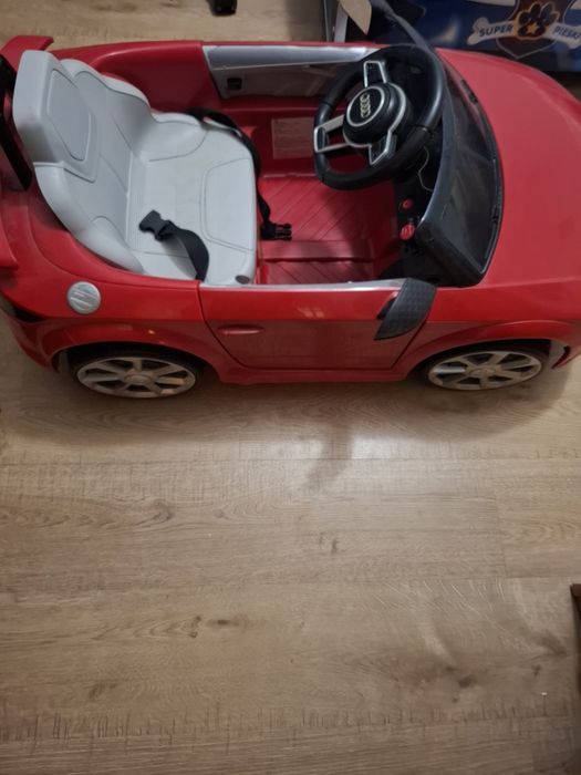 Samochód elektryczny dla dziecka Audi TT RS – używany, sprawny