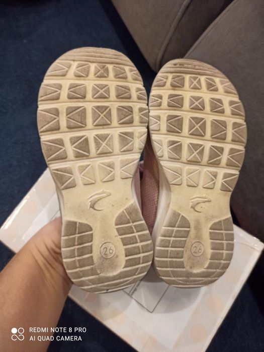 Buty sportowe 26 dziewczynka