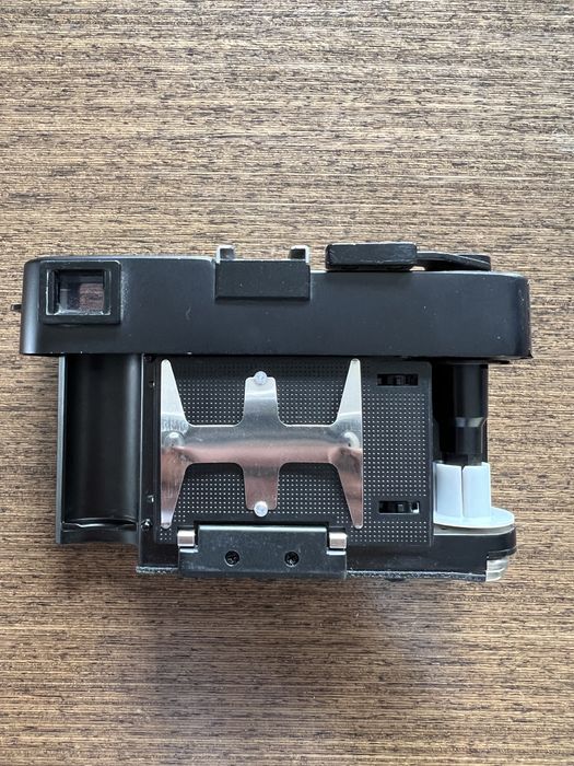 Leica CL - kultowy analogowy aparat dalmierzowy