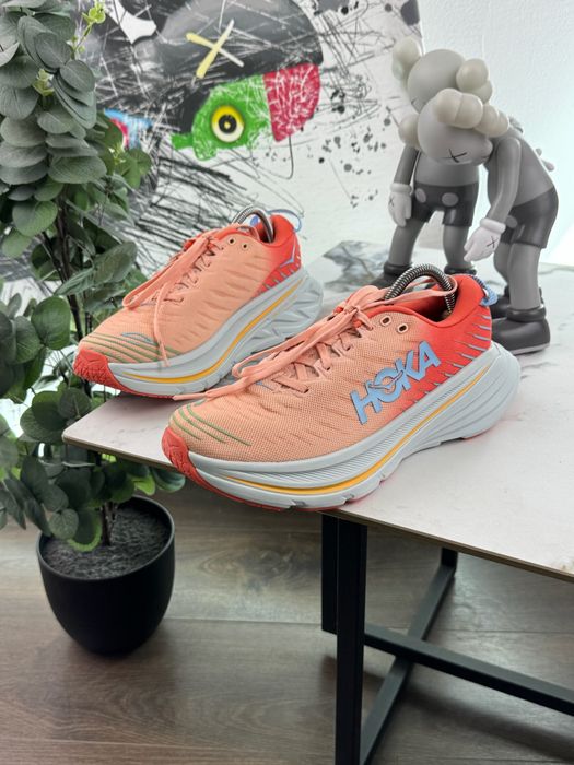 Кросівки Hoka Bondi X 42 розмір Е16474