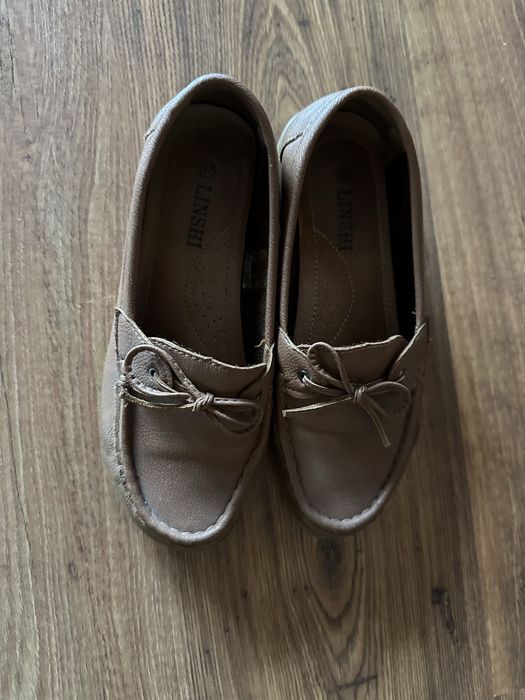 Brązowe buty wsuwane z kokardką 37 linshi