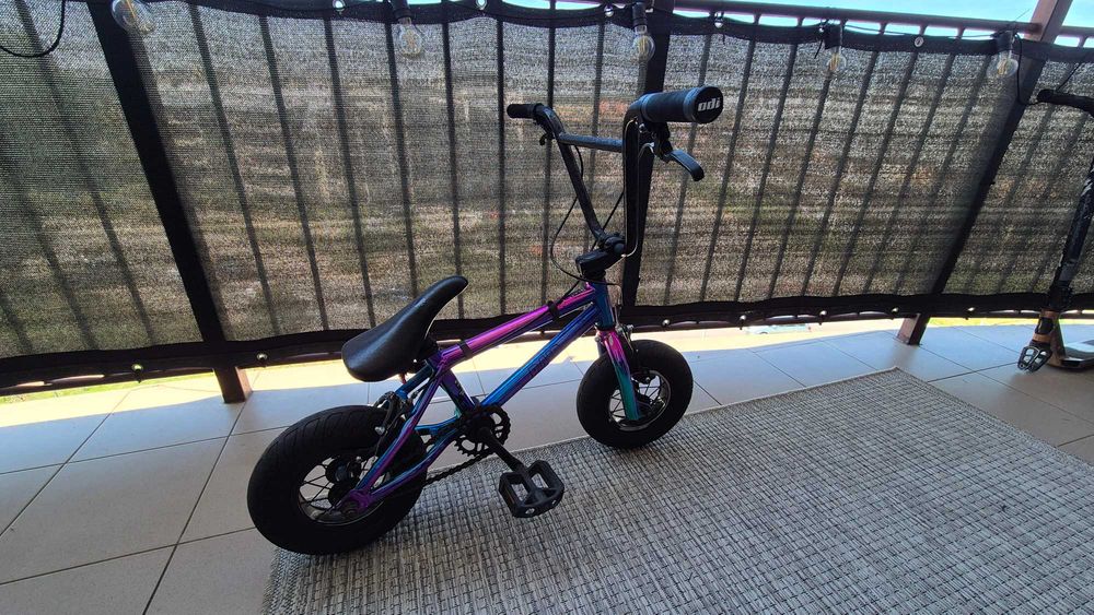 Mini BMX na grubych oponach