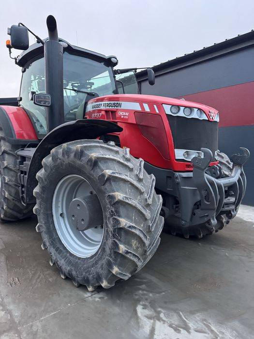 Massey Ferguson 8737
