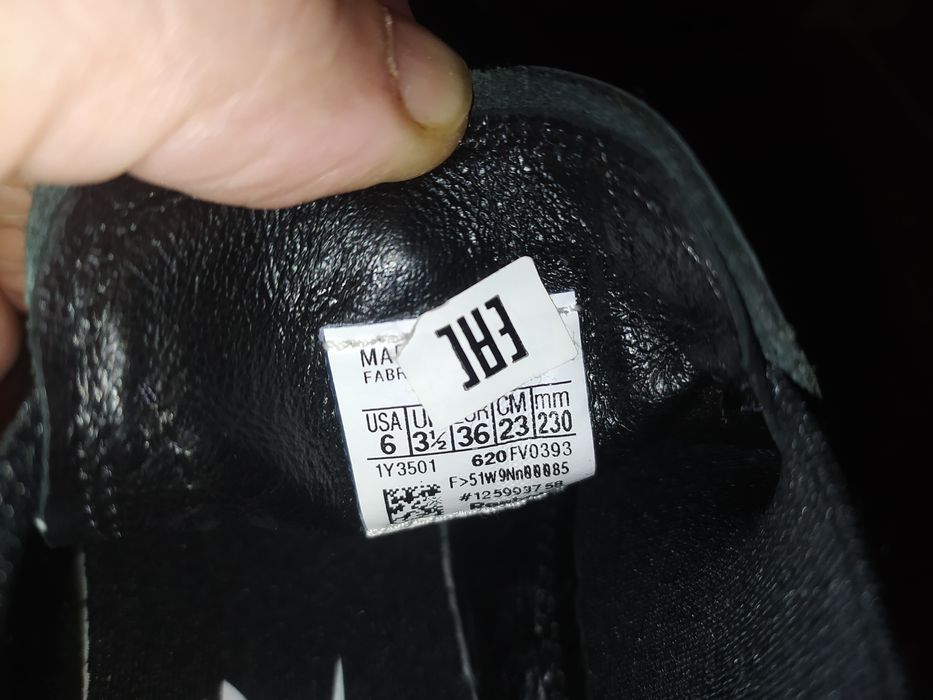 Кросівки черевики reebok кожані 37
