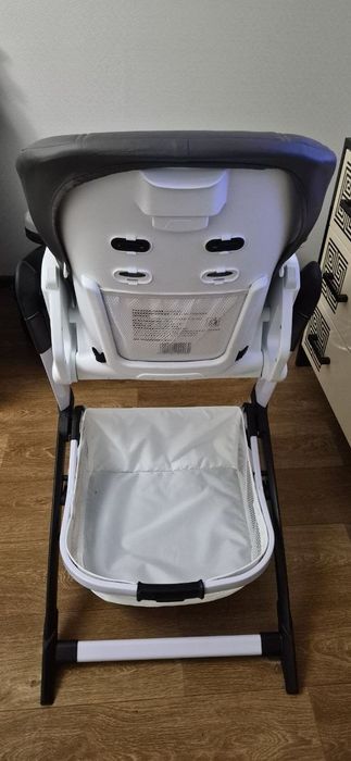 Стільчик для годування CARRELLO Apricus