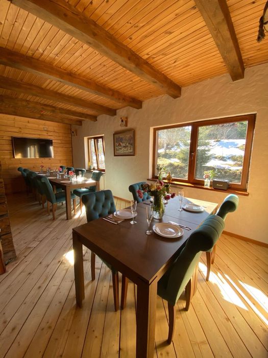 Подобова оренда будинку для відпочинку на 10-14 осіб, Славське