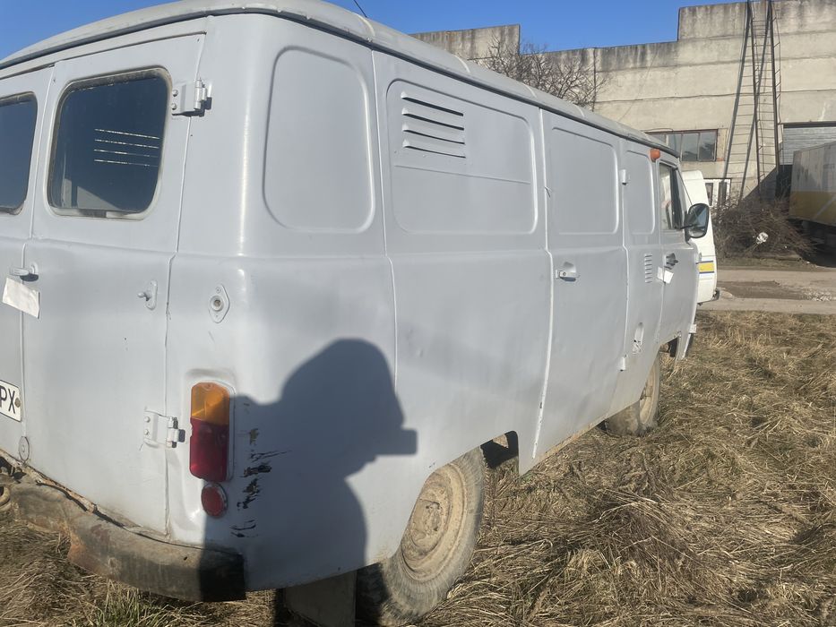 УАЗ 3741 Буханка 2005 року на теоритичному ходу