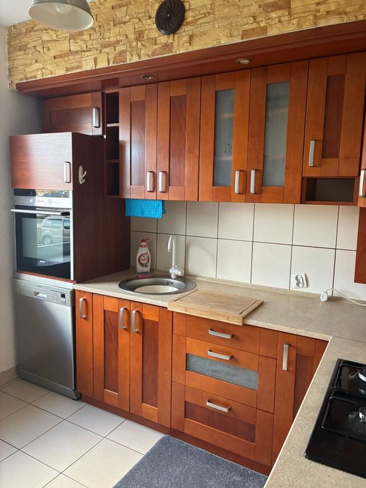 Mieszkanie parter 63m2 zamojska 84a 2 pokoje kuchnia z aneksem wynajme