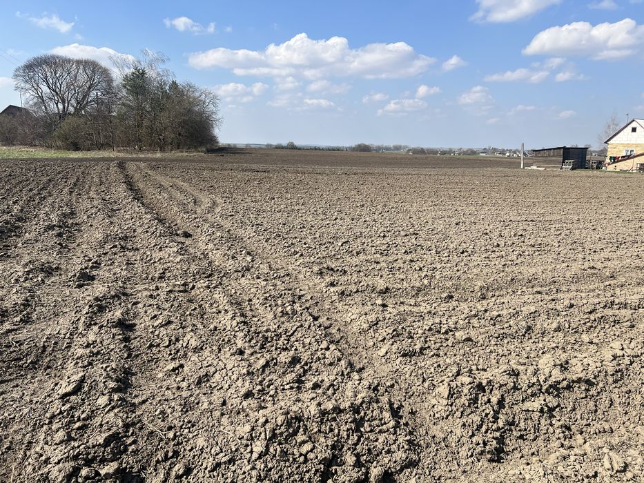 Продам земельну ділянку під забудову