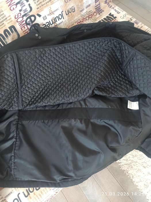 Чоловіча куртка  Astoni.