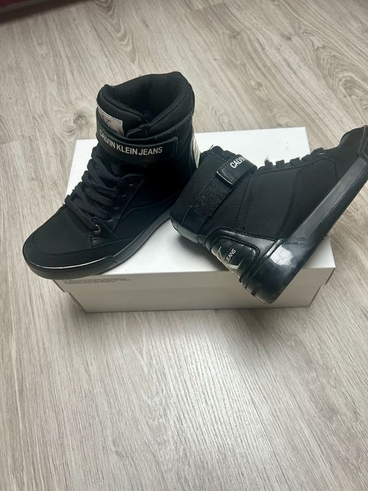 Calvin klein Nelda , sneakersy za kostkę, czarne, warte 659 zl