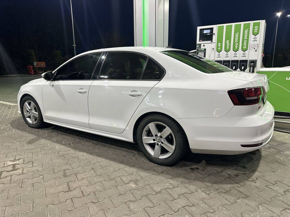 Vw Jetta 1.6 дизель 2016 mk6 Офіційна