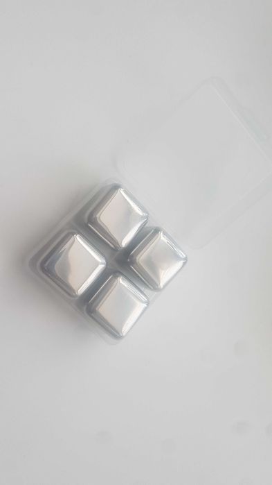 do kolekcji - metalowe kostki lodu - 4szt - nowe