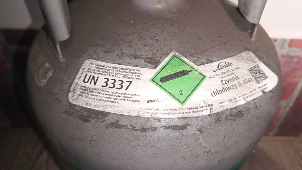 Pusta butla po R404a