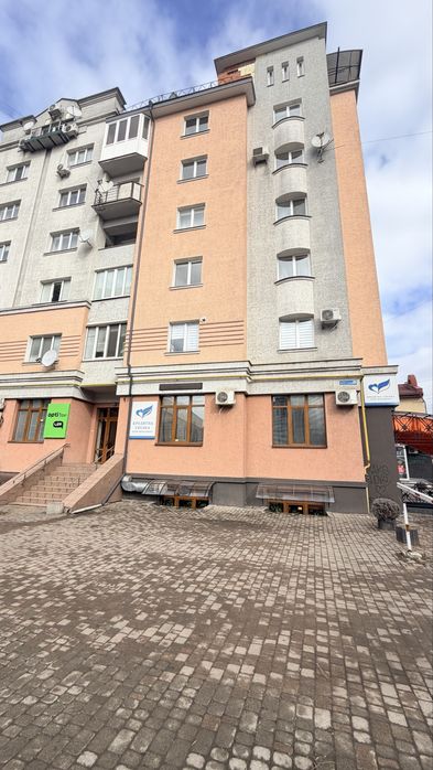 Чудове приміщення в центрі. Біля стометрівки.