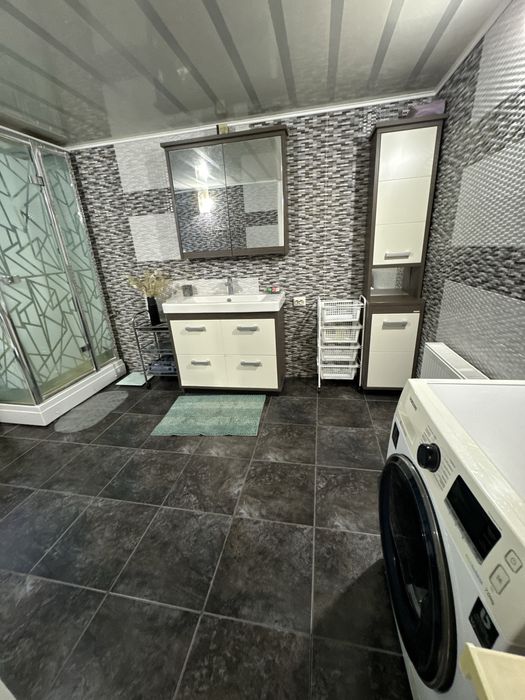 Свободный!Отдельностоящий двухэтажный дом!Свой двор!Есть генератор!