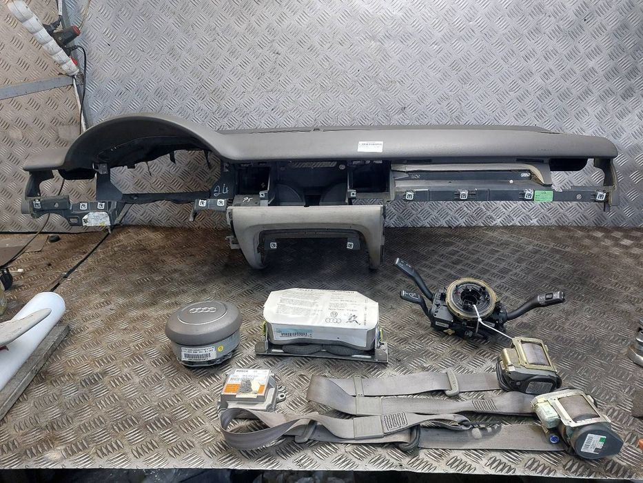 ZESTAW AIRBAG KOKPIT DESKA MODUŁ PODUSZKI KIEROWCY PASAŻERA PASY AUDI A8 D3