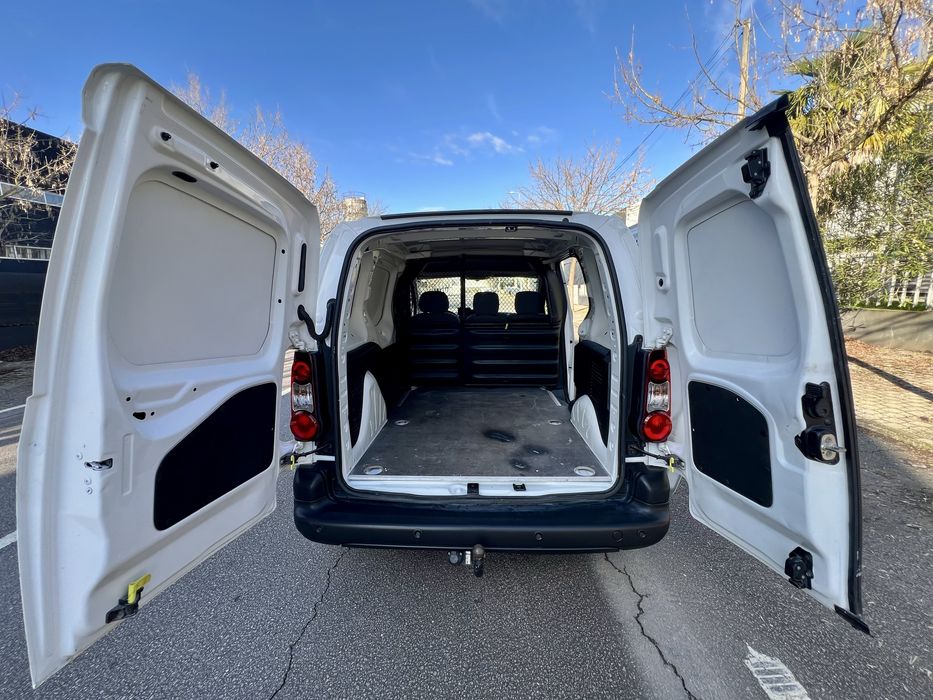 Peugeot Partner 1.6 HDI 100cv GPS/AC/3lugs.