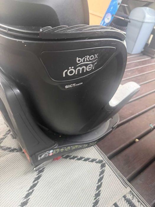 Fotelik obrotowy Britax Römer Dualfix M i-Size 61-105 cm (ISOFIX)