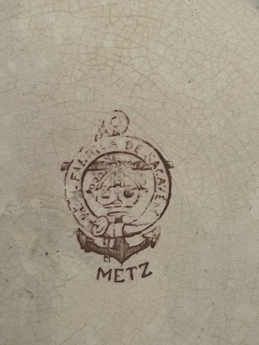 Prato em faiança Sacavém