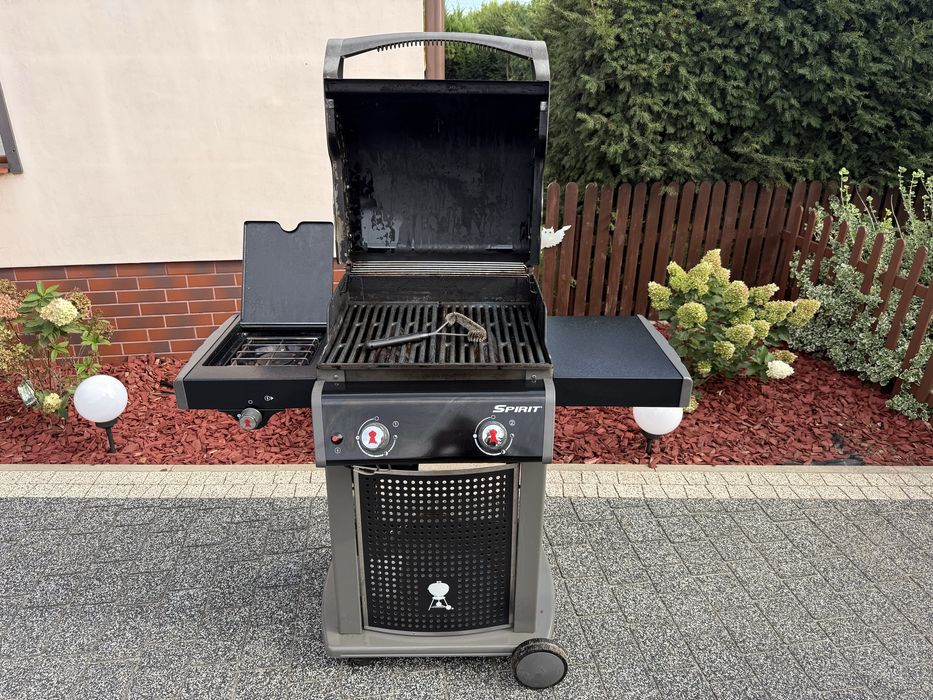 Grill gazowy WEBER spirit e-220, bardzo ładny!