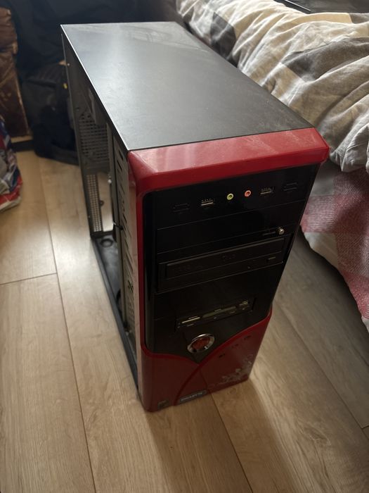 Komputer stacjonarny do przegladania internetu / slabszych gier