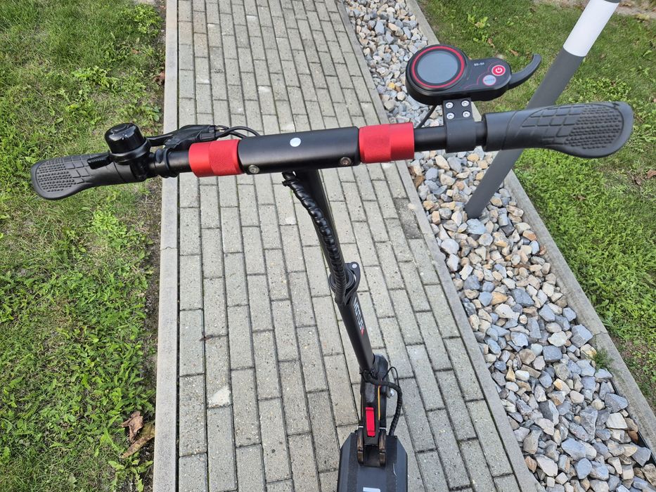 Hulajnoga elektryczna Motus Pro 8.5 Lite