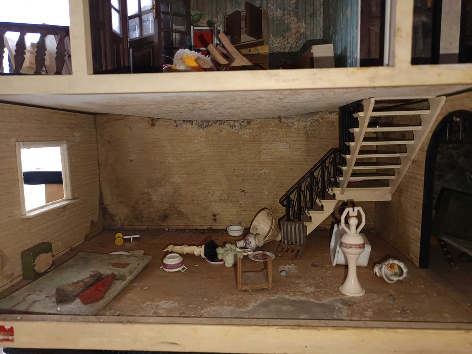 Antiguidade casa de bonecas