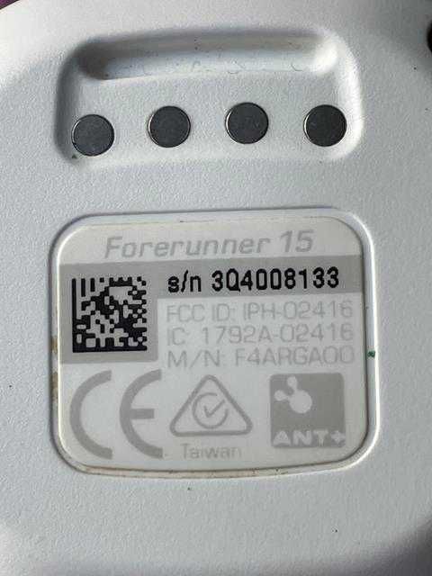 Zegarek Garmin Forerunner 15 + ładowarka.