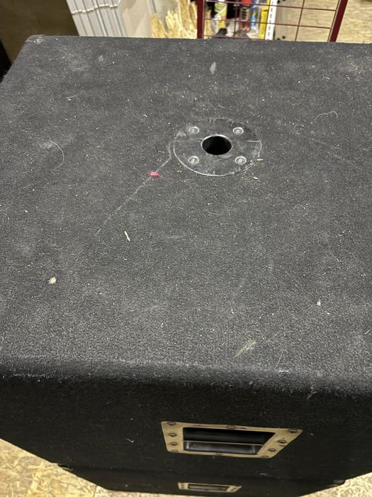 Продам сабвуфери EV18
