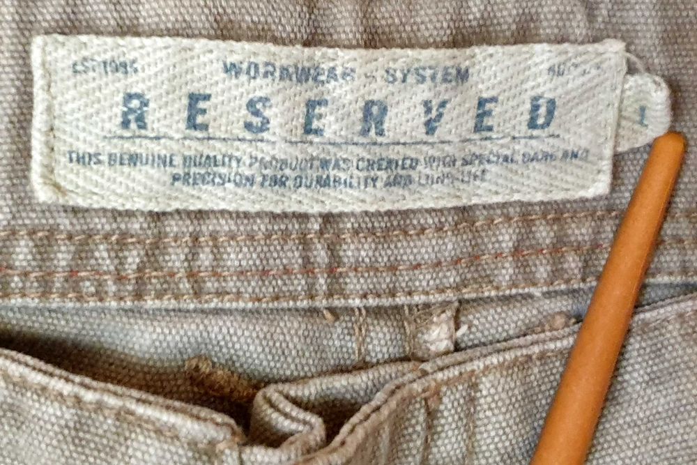 Spodnie długie Reserved - rozmiar M - khaki