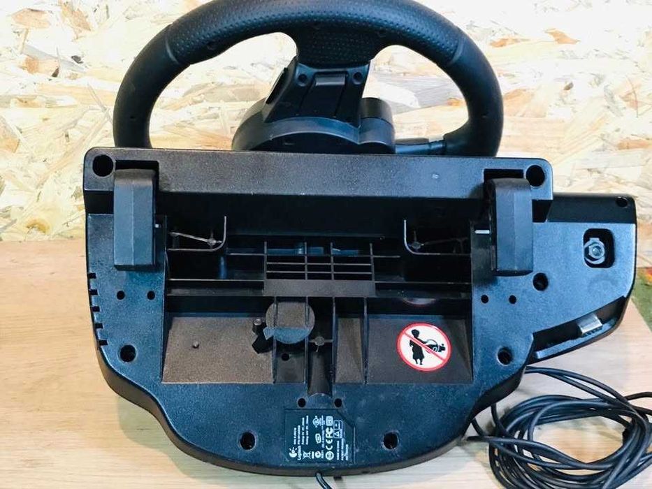 Руль ігровий Logitech