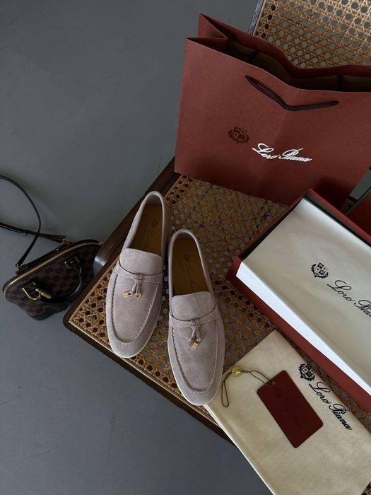 Лофери жіночі Loro Piana, бежеві та чорні, 36-41 розміри