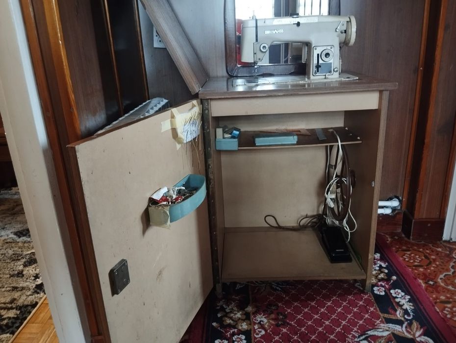 Maszyna do szycia Predom 455