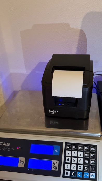 Registadora nova usada pouco tempo negociável