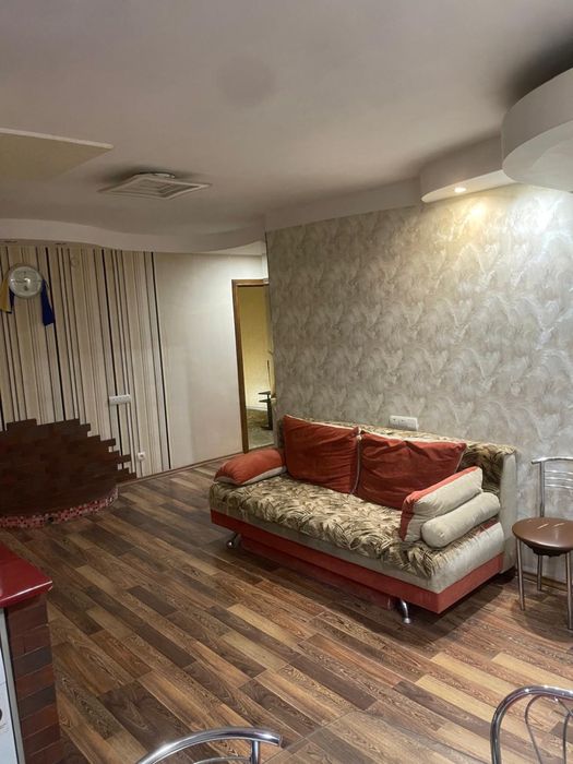 Продам  3-комн.кв, в Центре , п-т Незалежности