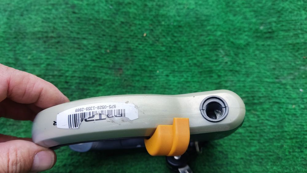 Zamnknięcie Axa Defender 2 kluczyki