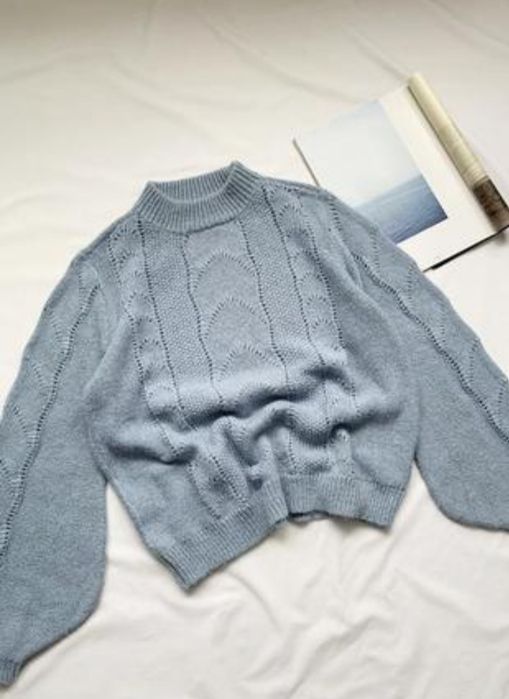 H&M niebieski sweterek z wełną I moherem z warkoczami rozmiar S